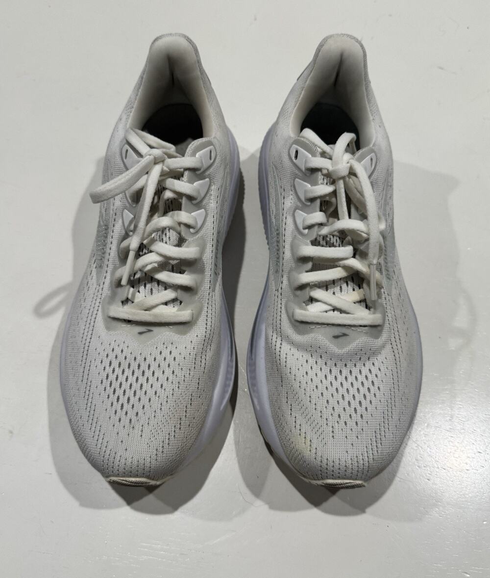 Brooks Ghost 17 Women's Size 8 White Running Shoes Sneakers 1204311B151